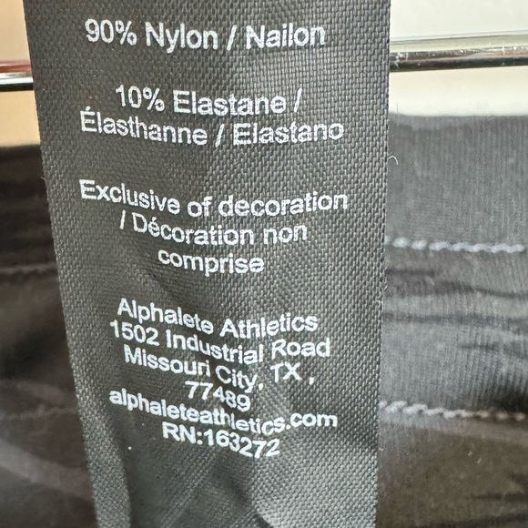 NWT Men’s‎ Alphalete Camo Shorts SIZE S - Picture 8 of 9